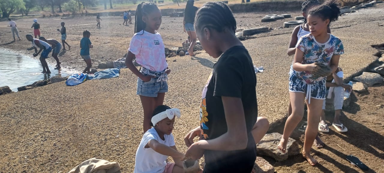 Grade 7 excursion to the Drakensberg- Wagensdrift (50)